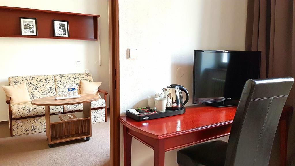 B&B Hotel Praha Nový Jičín Esterno foto