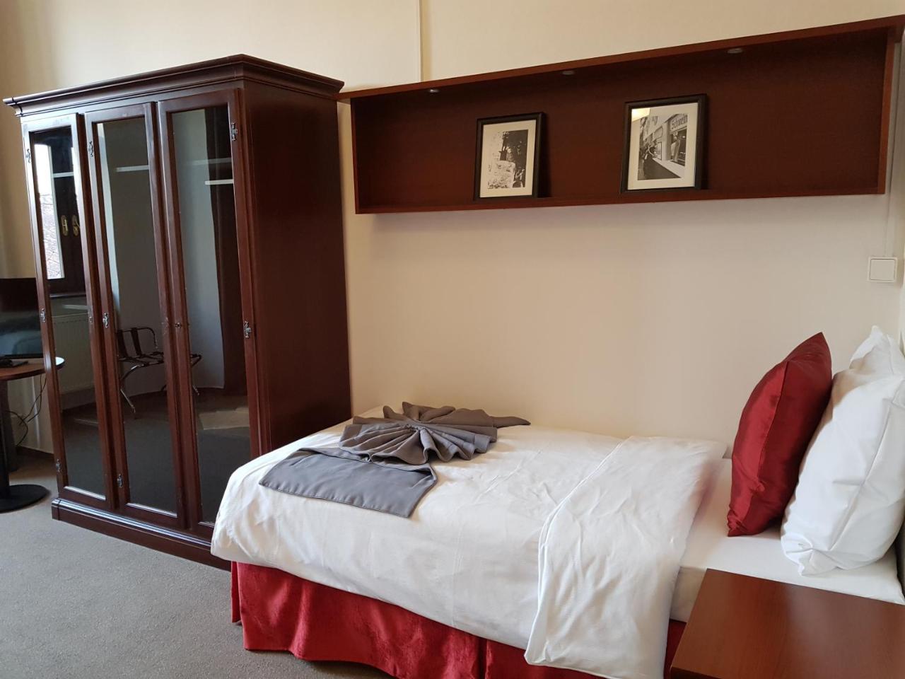 B&B Hotel Praha Nový Jičín Esterno foto